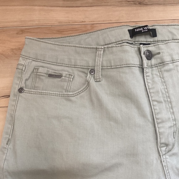 Nine West Jeans Womens Size 14. Gramercy Skinny Ankle with Raw Hems. - Picture 5 of 12